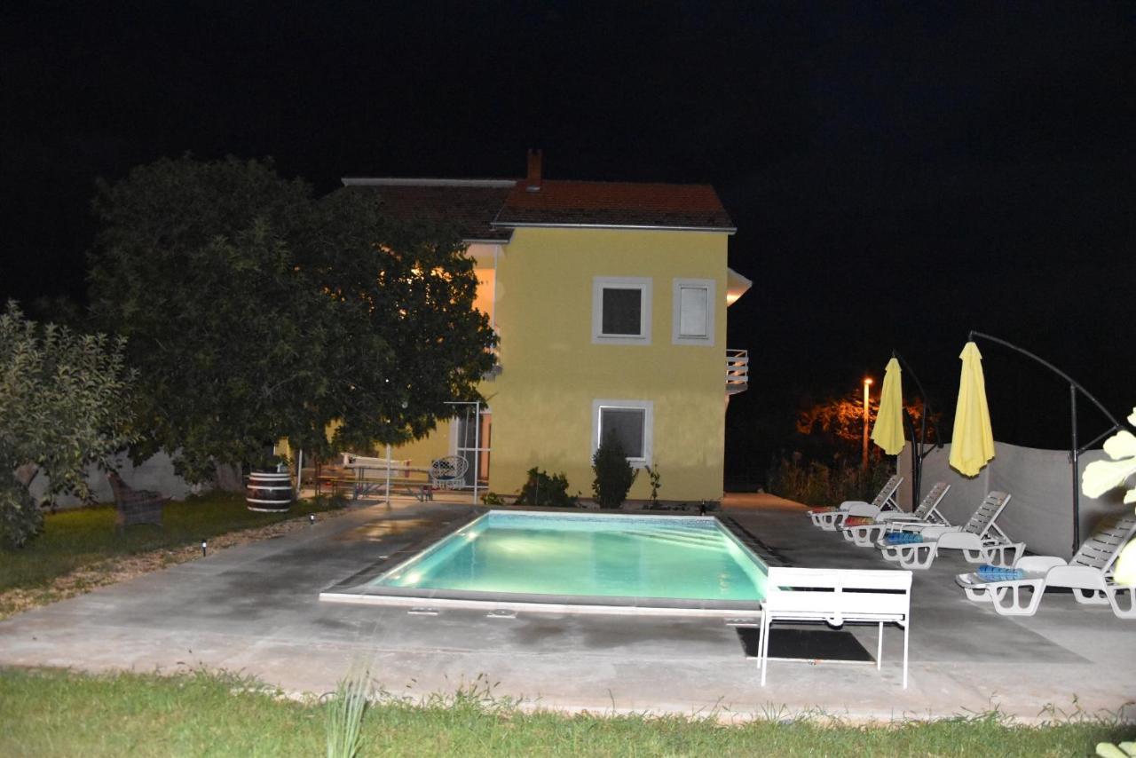 Villa Kutija Sveti Filip i Jakov Exterior foto